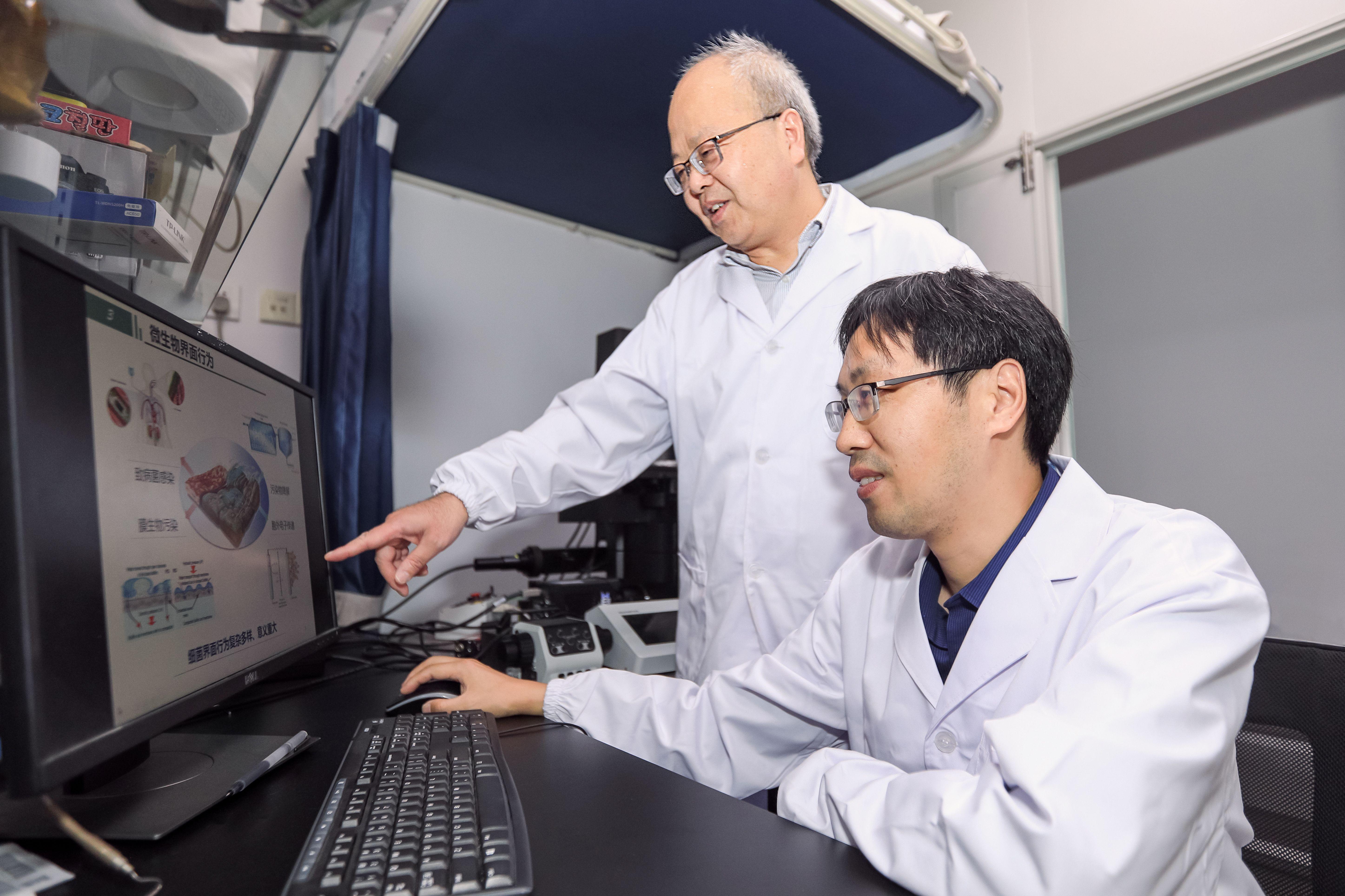 中国科学技术大学 俞汉青教授课题组--俞汉青教授课题组--2020年度国家科技奖励大会召开 环境科学与工程系1项成果获国家奖